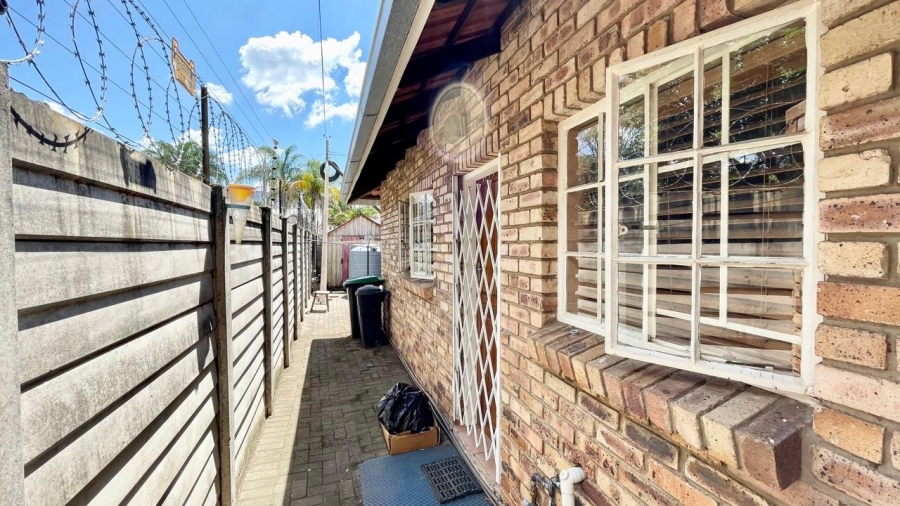 4 Bedroom Property for Sale in Protea Park North West